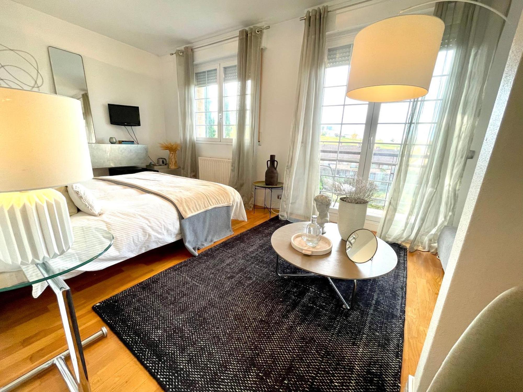 Estilosa Casa Golf Suites Gorraiz ภายนอก รูปภาพ